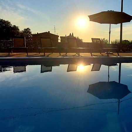 Cozy House With Pool Near Rovinj Appartement Kanfanar Buitenkant foto