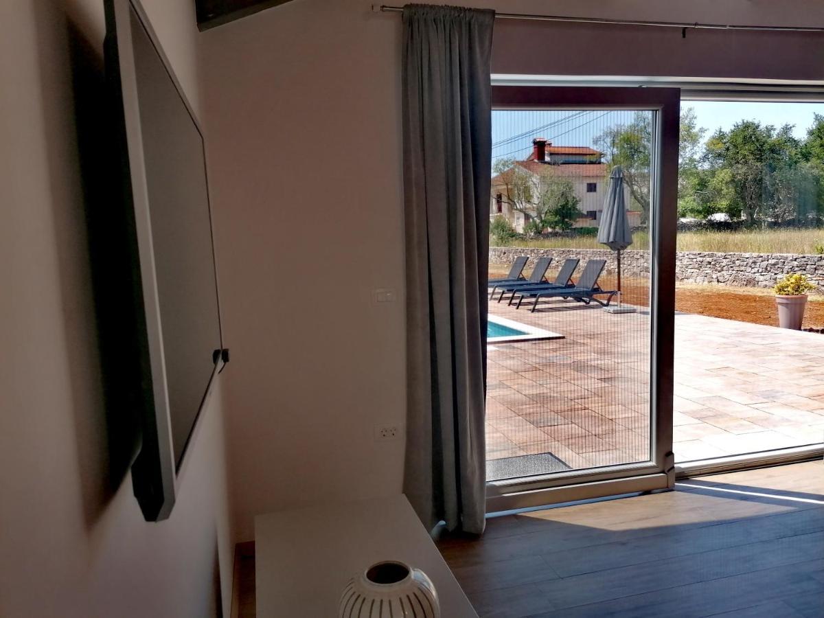 Cozy House With Pool Near Rovinj Appartement Kanfanar Buitenkant foto